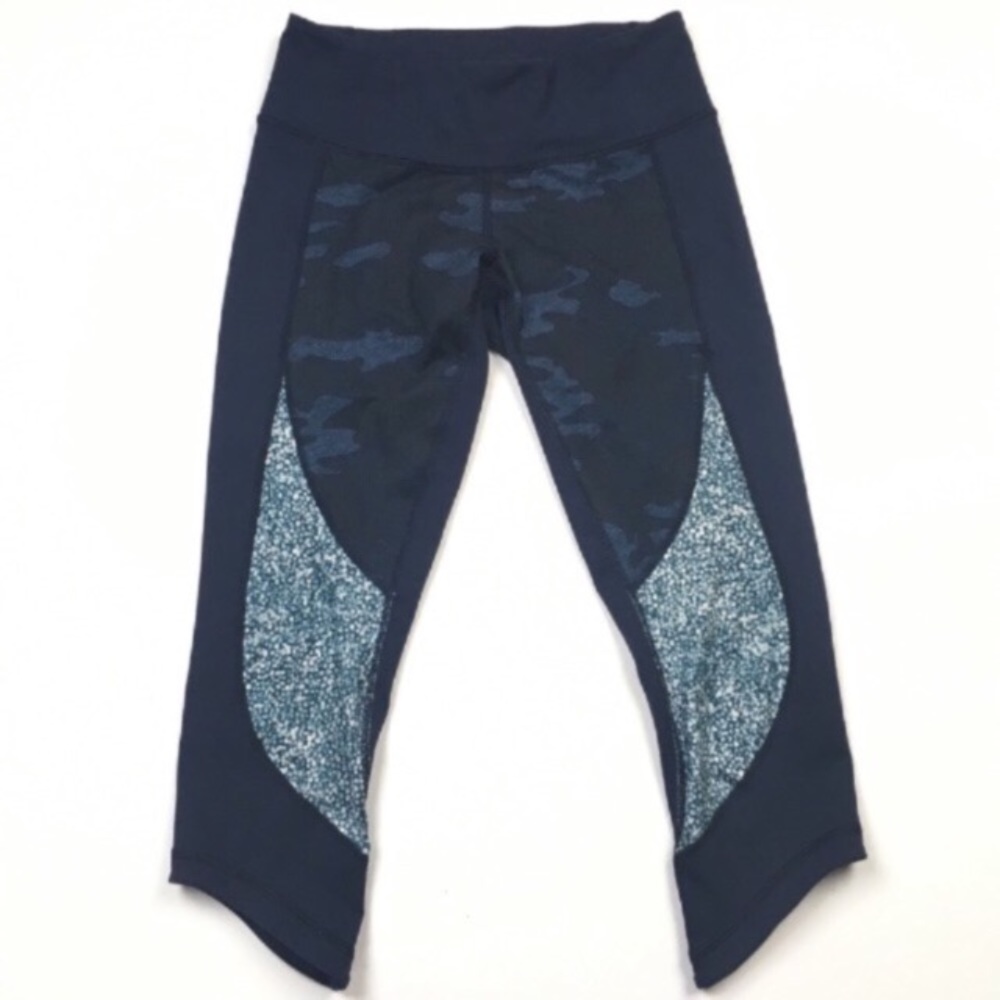Lululemon Wunder Under Crop‎ Blue Camo Leggings Women’s Sz 6